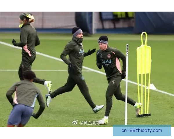 尼科冈萨雷斯随曼城合练欧冠成疑